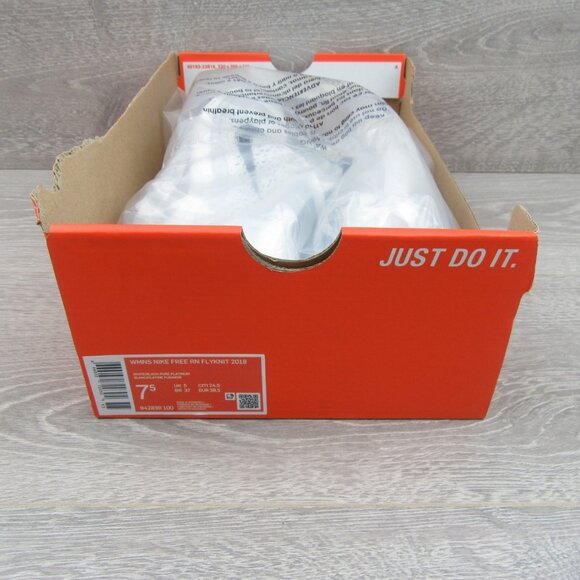 Nike Free RN Flyknit 2018 Womens Size 7.5 Running Shoes White NEW - Picture 13 of 14
